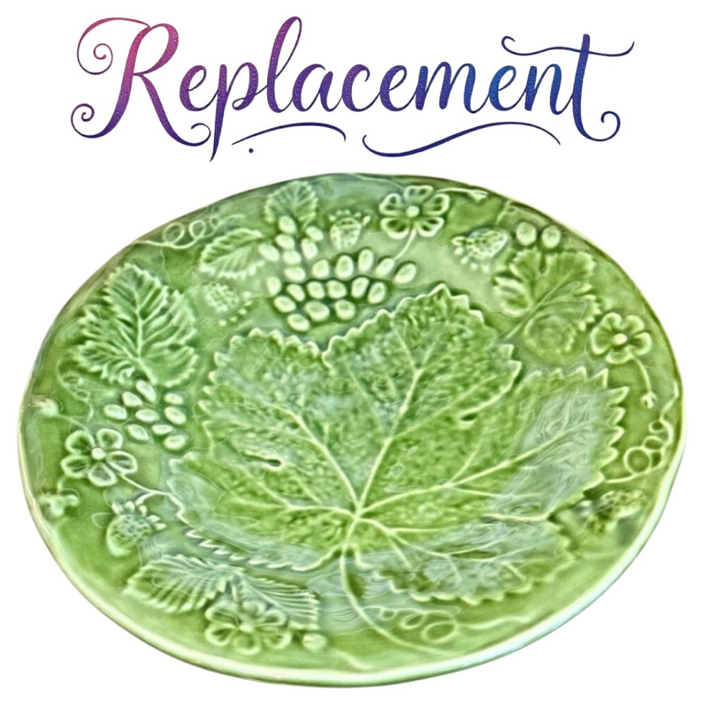 Vintage OLFAIRE Portugal Green Leaf with fruit 8" Plate